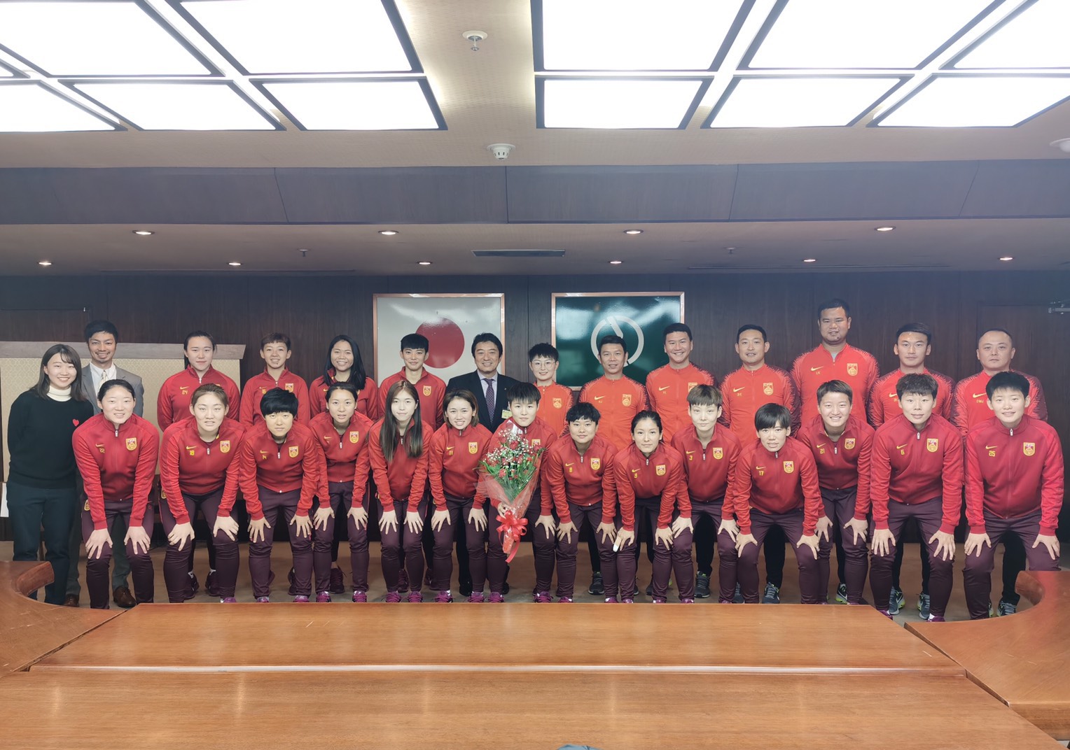 フットサル中国女子代表チームが高野府中市長を表敬訪問しました Fuchu Athletic F C